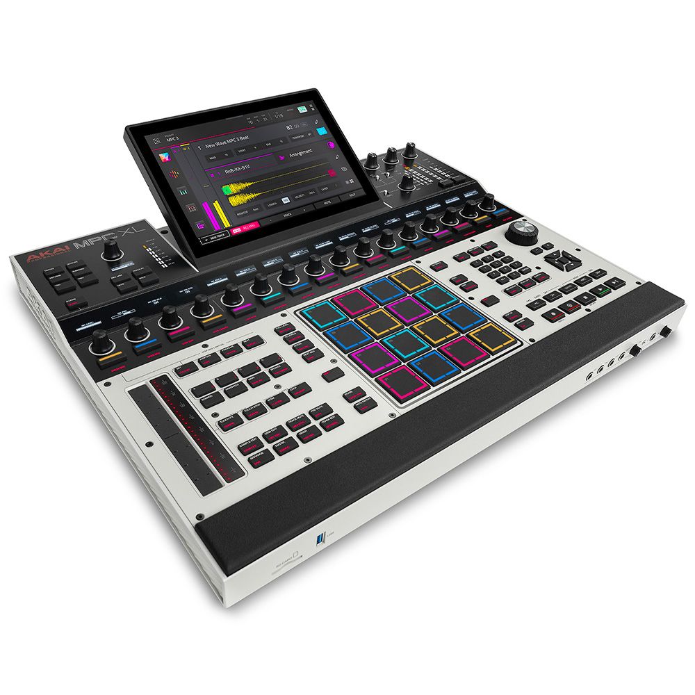 AKAI PRO MPC XL по цене 164&nbsp;000.00 ₽