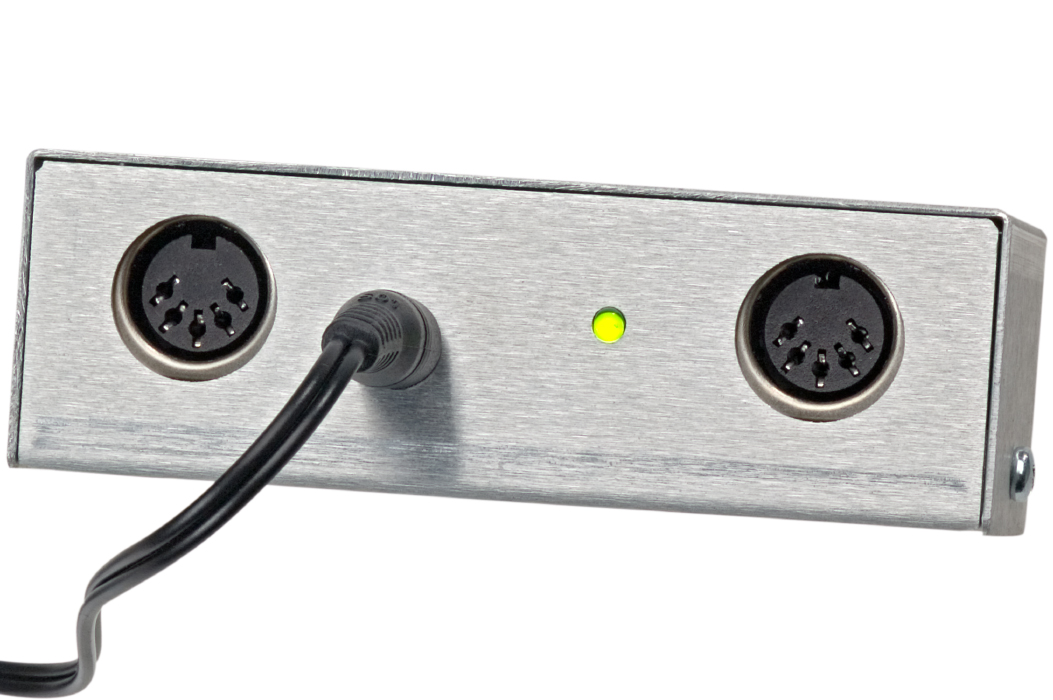 Kenton Thru 5 – 1 MIDI IN to 5 THRU по цене 8 200 ₽