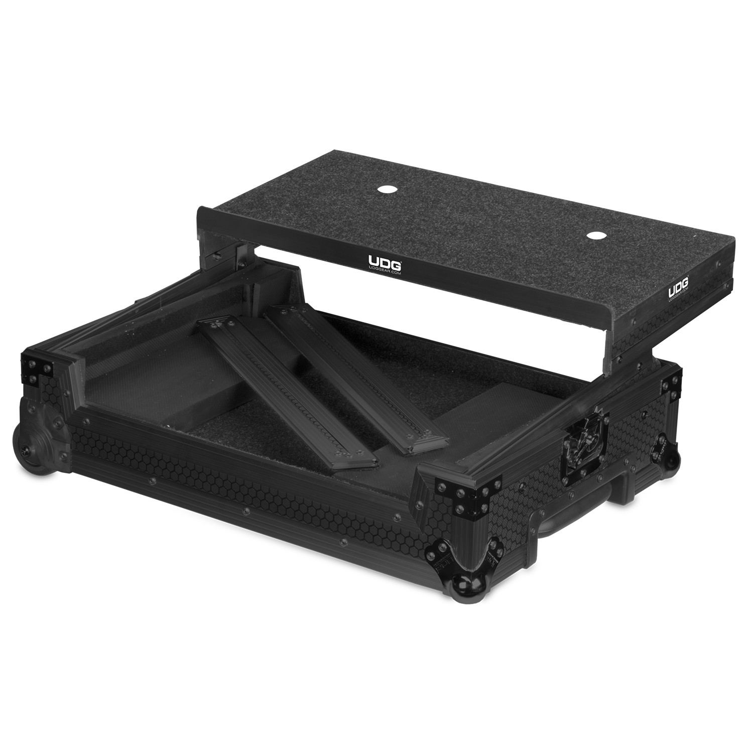 UDG Ultimate Flight Case Multi Format XL MK2 Black Plus по цене 49 500 ₽