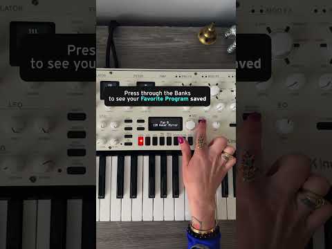 Korg KingKorg Neo по цене 120 000 ₽