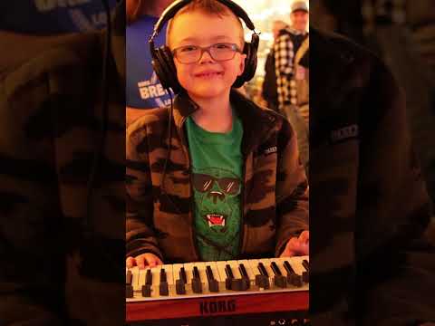 Behringer Wing-BK по цене 413 200 ₽