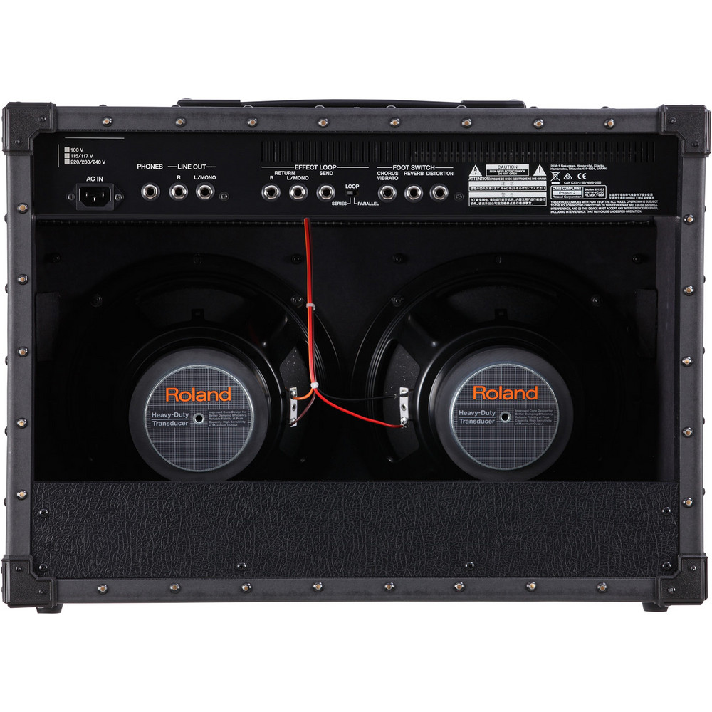 Roland JC-40 по цене 106 300 ₽