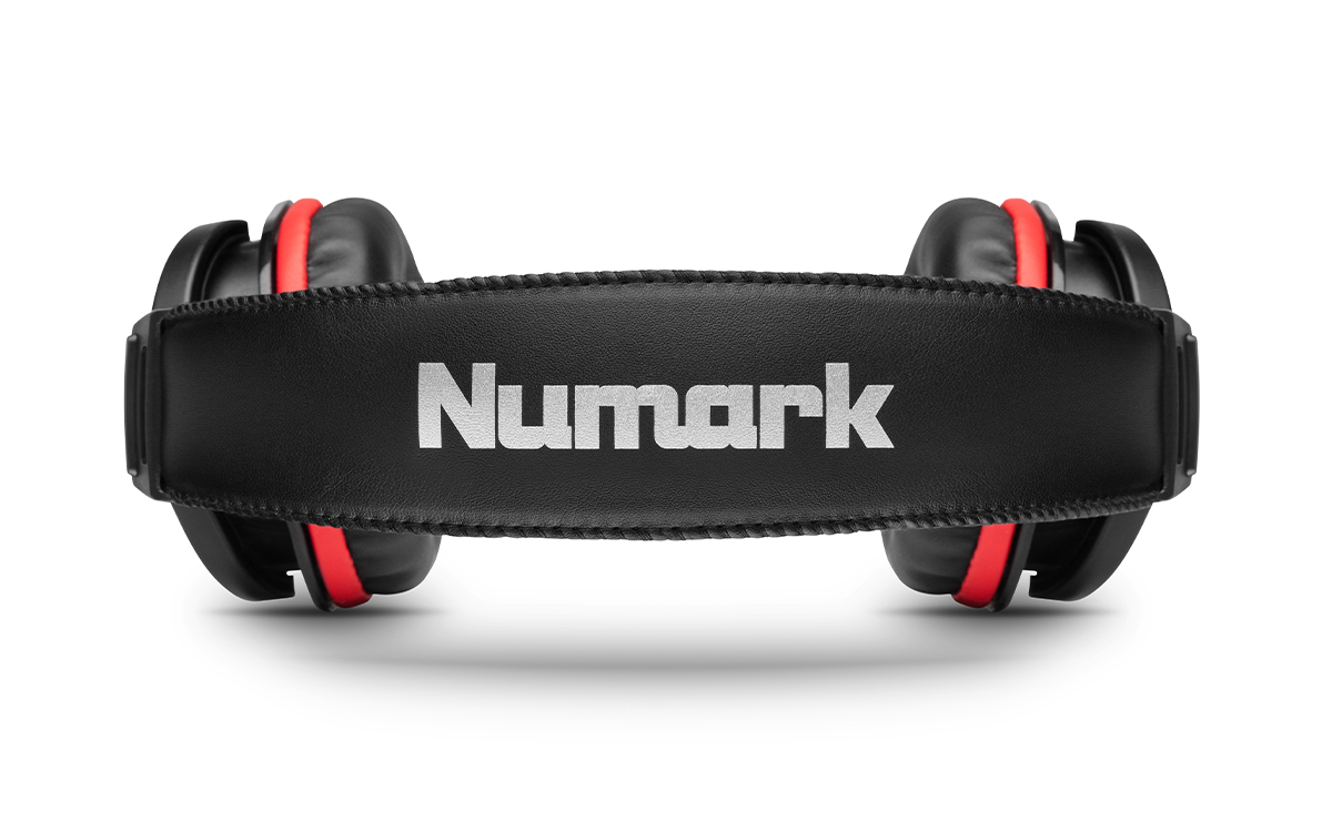 Numark HF175 по цене 4 200 ₽