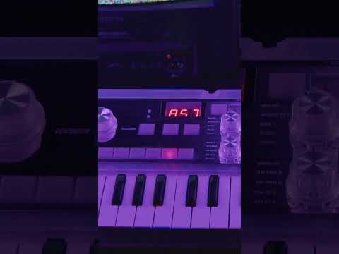 Korg MicroKorg Crystal по цене 66 000 ₽