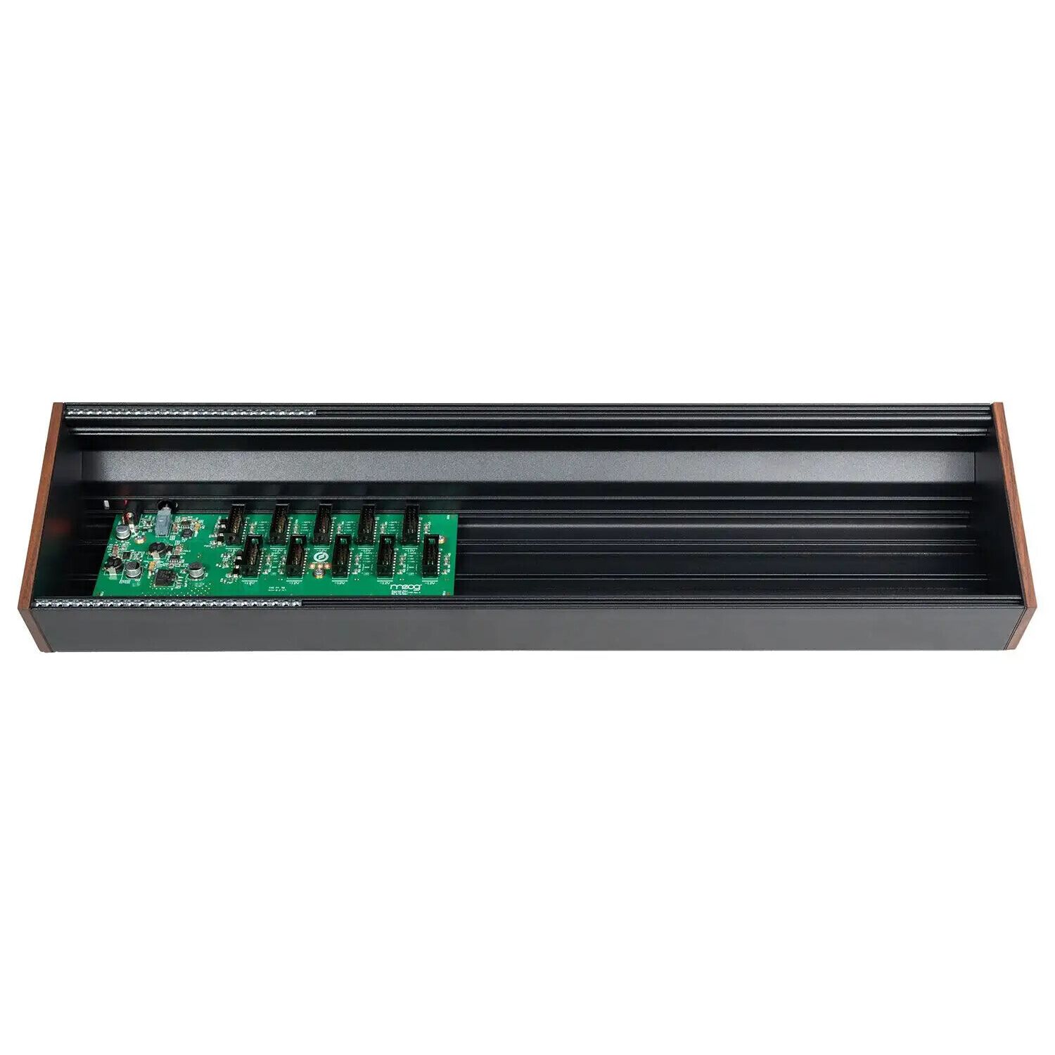 Moog 104 HP Powered Case по цене 40 150 ₽