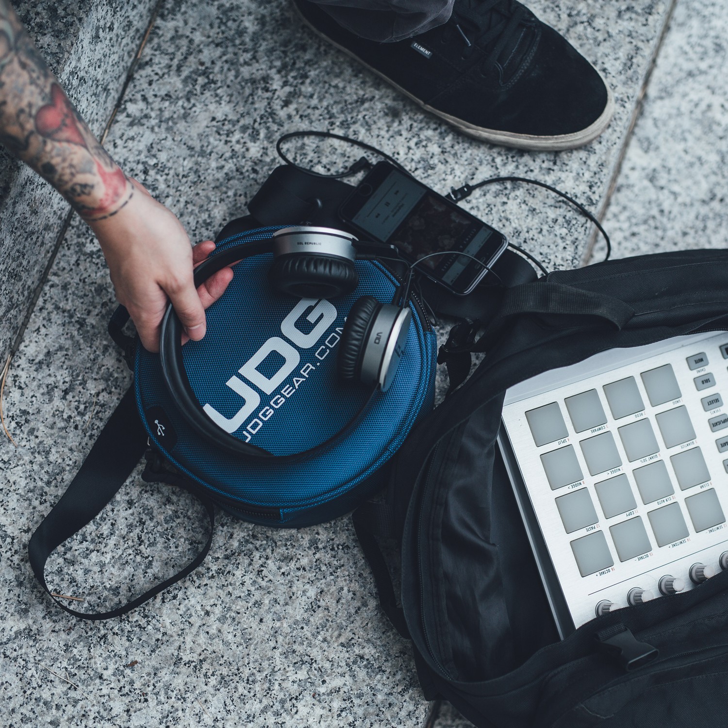 UDG Ultimate DIGI Headphone Bag Dark Blue по цене 6 250 ₽