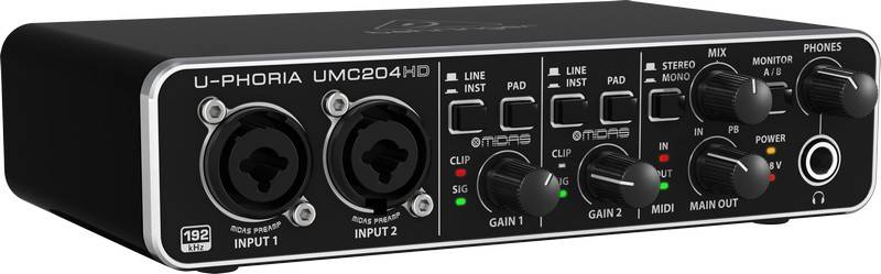 Behringer UMC204HD по цене 14 190 ₽