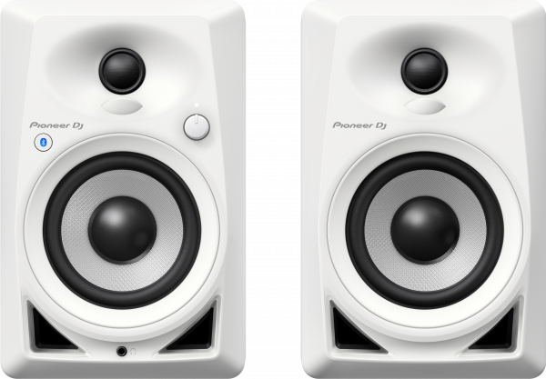 Pioneer DM-40BT-W по цене 24 900 ₽