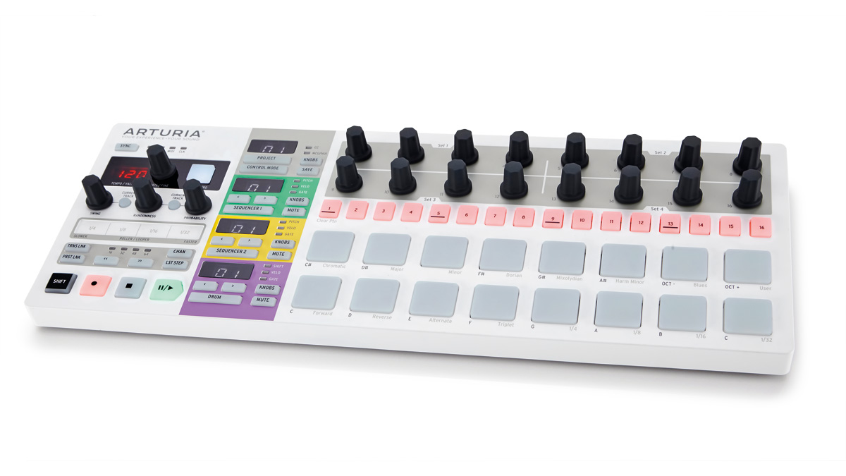 Arturia BeatStep Pro по цене 34 200 ₽