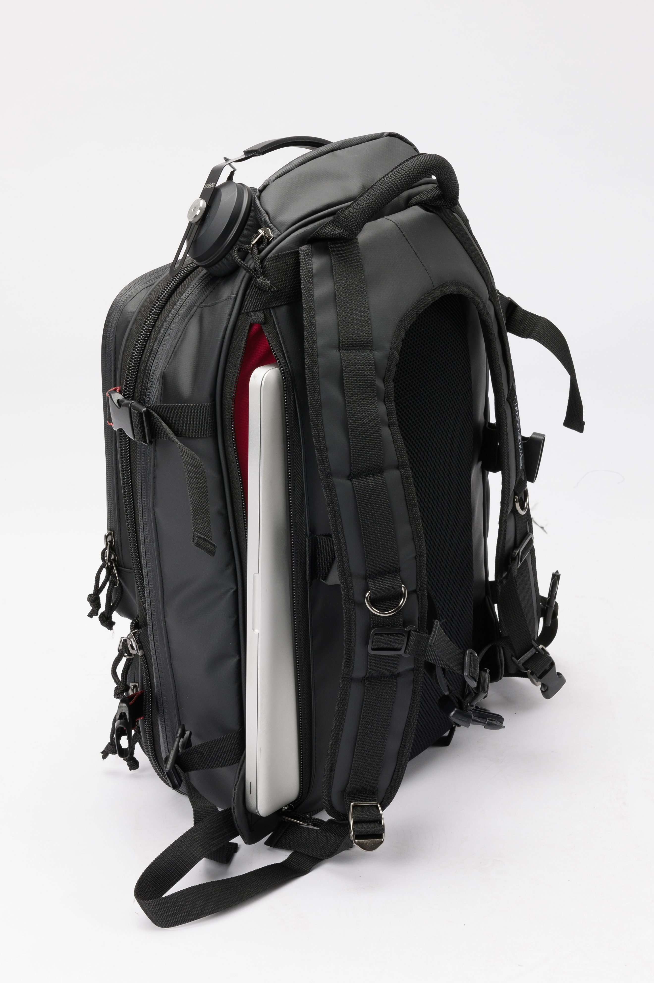 Magma RIOT DJ-Backpack black/red по цене 20 610 ₽