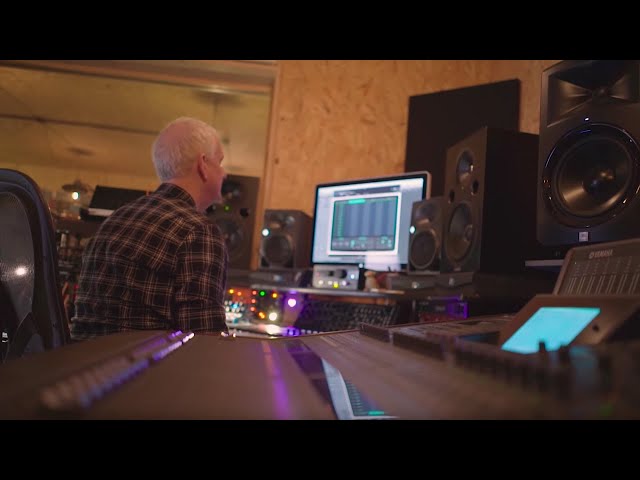 Behringer Wave по цене 100 000 ₽