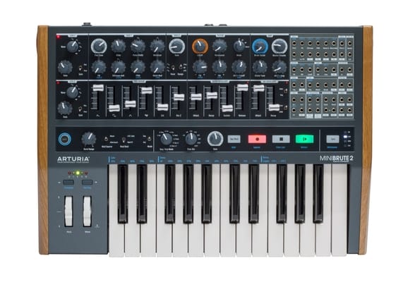 Arturia MiniBrute 2 по цене 79 400 ₽