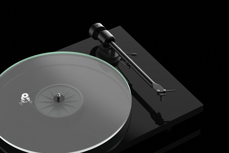 Pro-Ject T1 BT (OM 5E) Black по цене 78 940.71 ₽