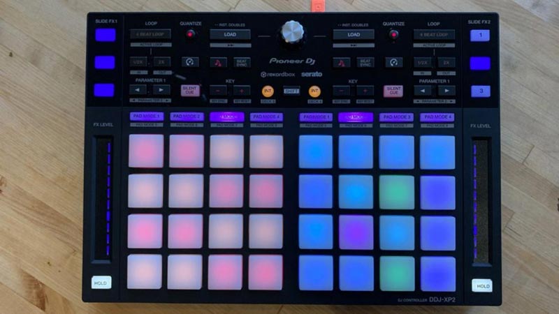 Pioneer DJ DDJ-XP2 | Новый контроллер, который раскрывает мощный функционал Rekordbox и Serato DJ