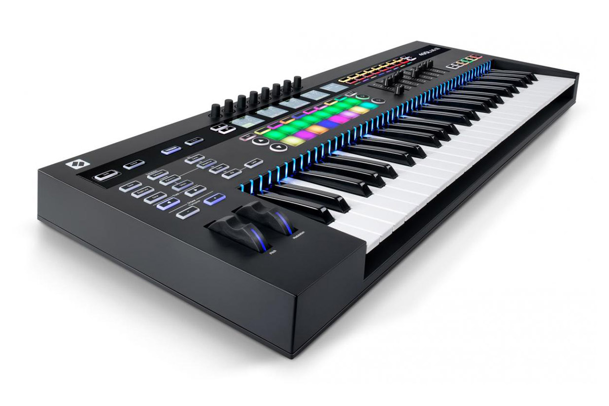 Novation 49SL MK3 по цене 86 250 ₽