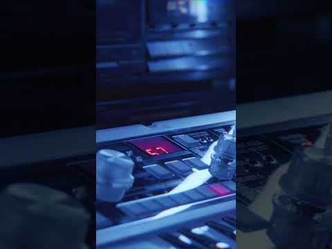 Korg MicroKorg Crystal по цене 71 400 ₽