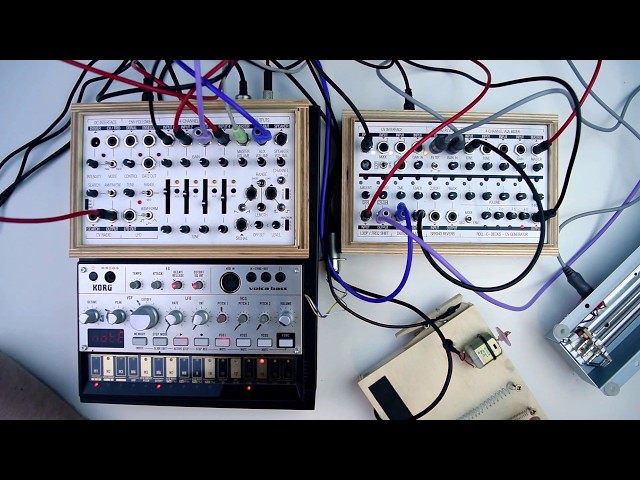 Korg Volca Bass по цене 22 250 ₽