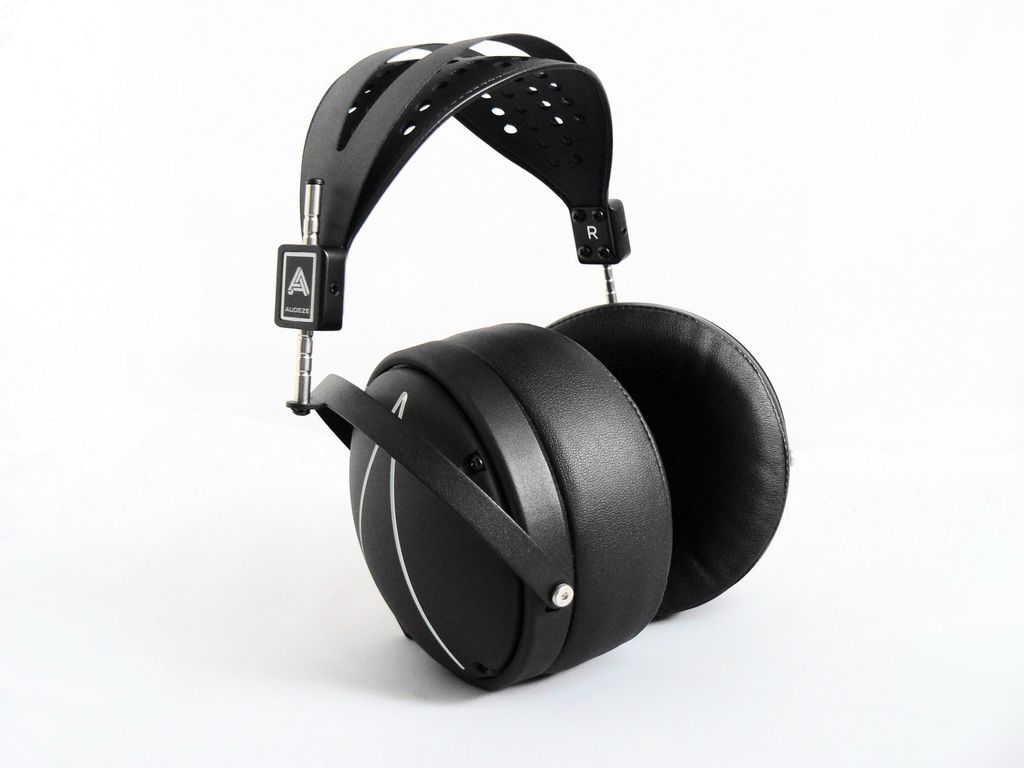 Audeze LCD-2 Classic Closed Back Black (no travel case) по цене 97 000 ₽
