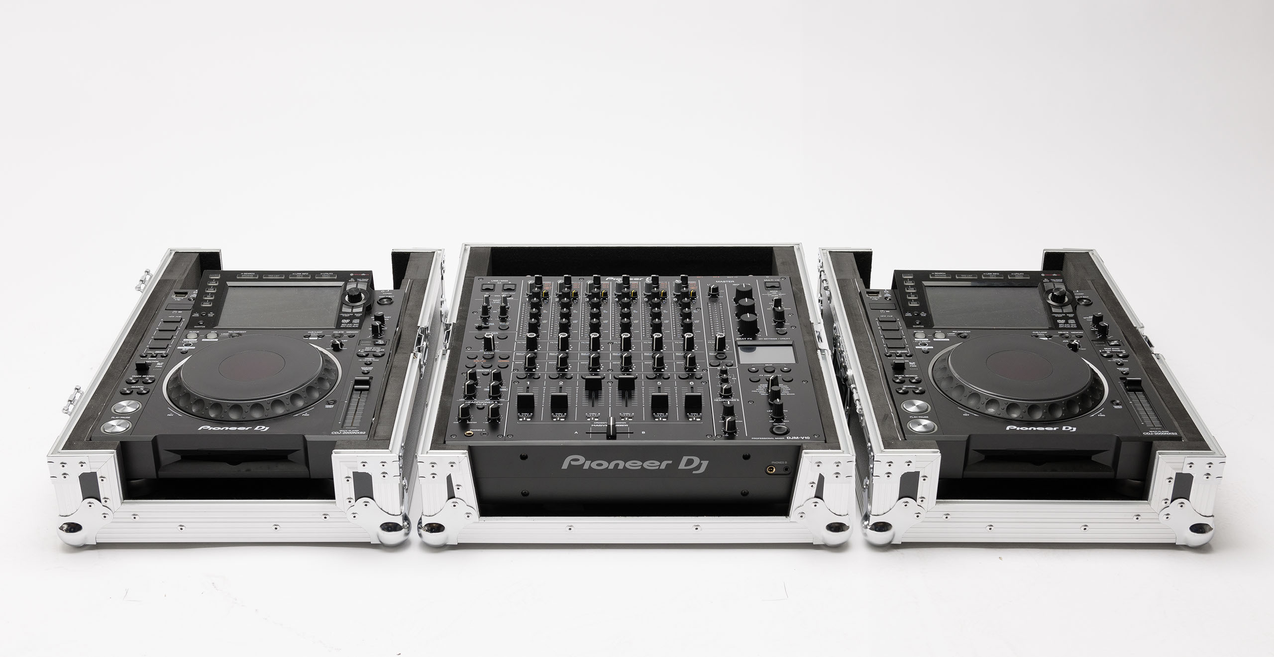 Magma Mixer-Case DJM-V10 по цене 30 610 ₽