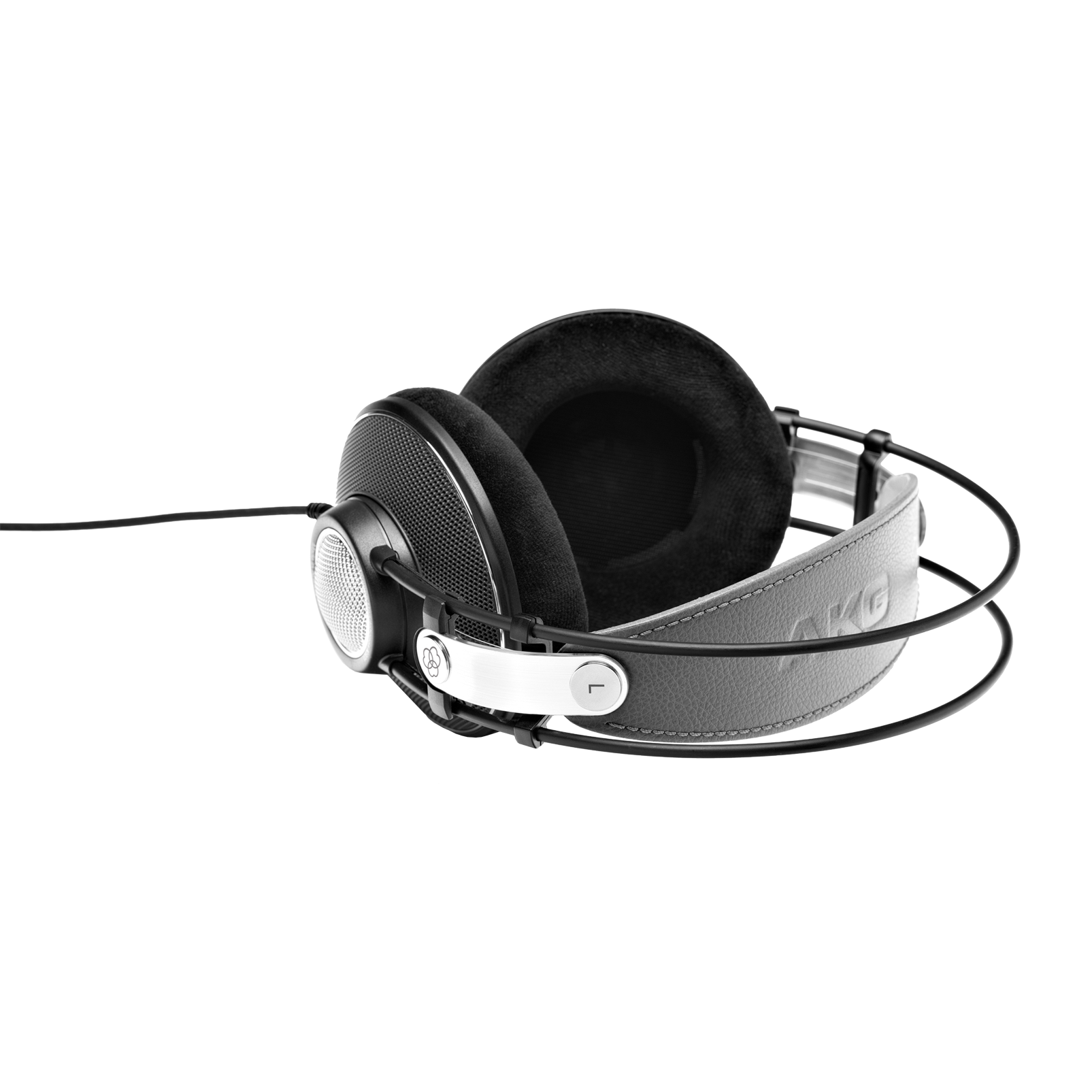 AKG K612PRO по цене 27 529.80 ₽