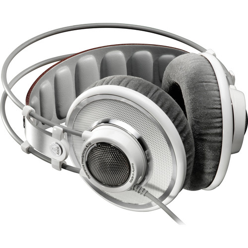 AKG K701 по цене 36 990 ₽