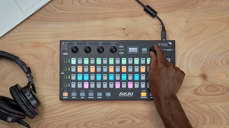 akai_fire