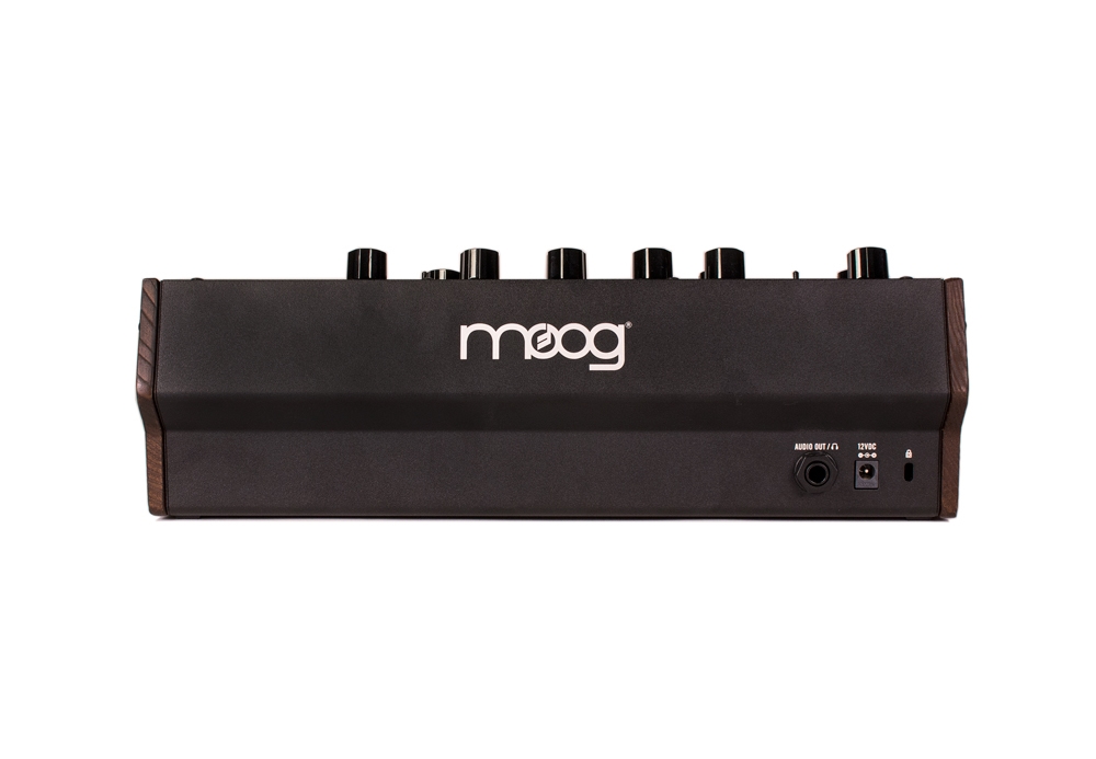 Moog Mother-32 по цене 61 200 ₽