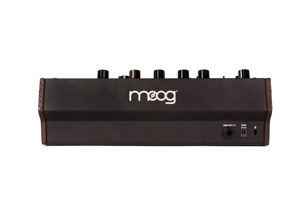 Moog Mother-32 по цене 83 950 ₽