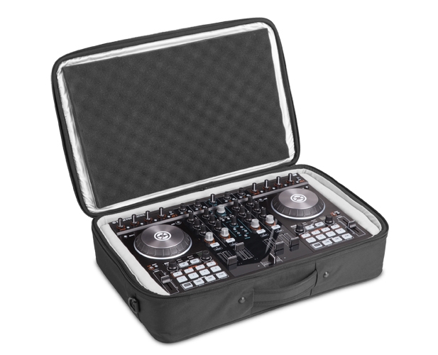 UDG Urbanite MIDI Controller Sleeve Medium Black по цене 10 081.20 ₽