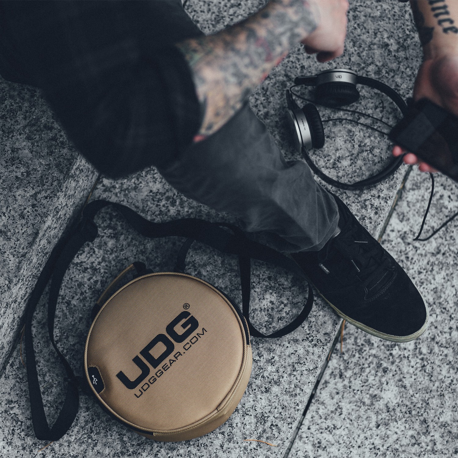 UDG Ultimate DIGI Headphone Bag Gold по цене 6 250 ₽