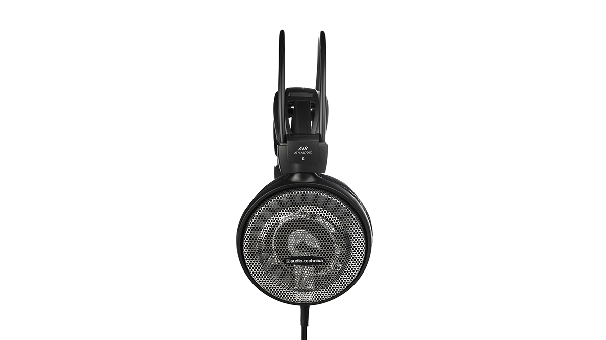 Audio-Technica ATH-AD700X по цене 30 990 ₽