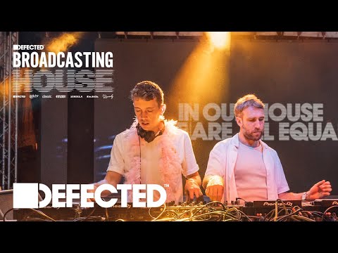 D'Addario NB1253 - Set Nickel Bronze Acoustic, Light, 12-53 по цене 1&nbsp;670.00 ₽