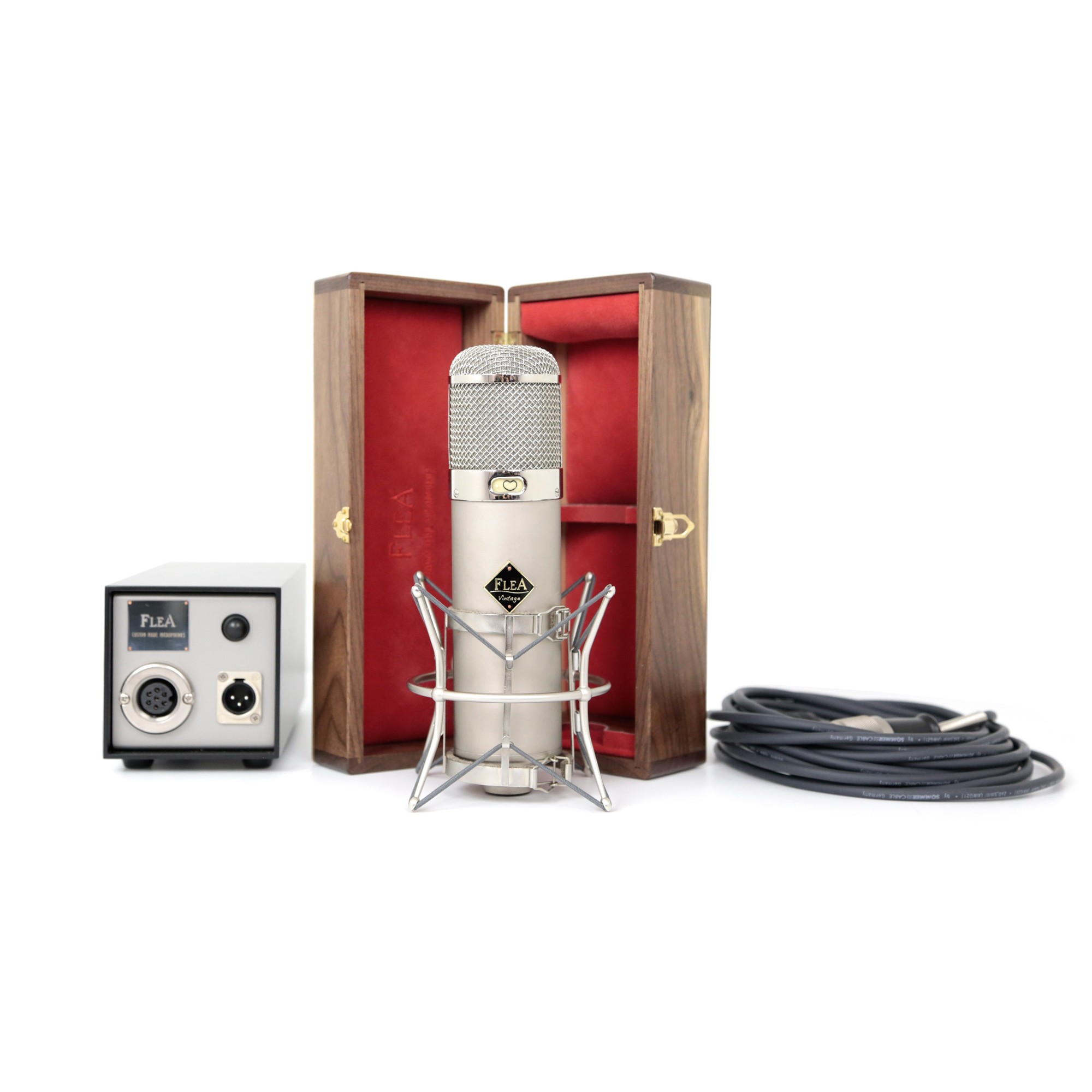FLEA Microphones 47 (EF12 tube and F47 capsule) по цене 386 400 ₽