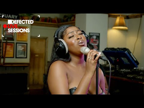 D'Addario NB1253 - Set Nickel Bronze Acoustic, Light, 12-53 по цене 1&nbsp;670.00 ₽