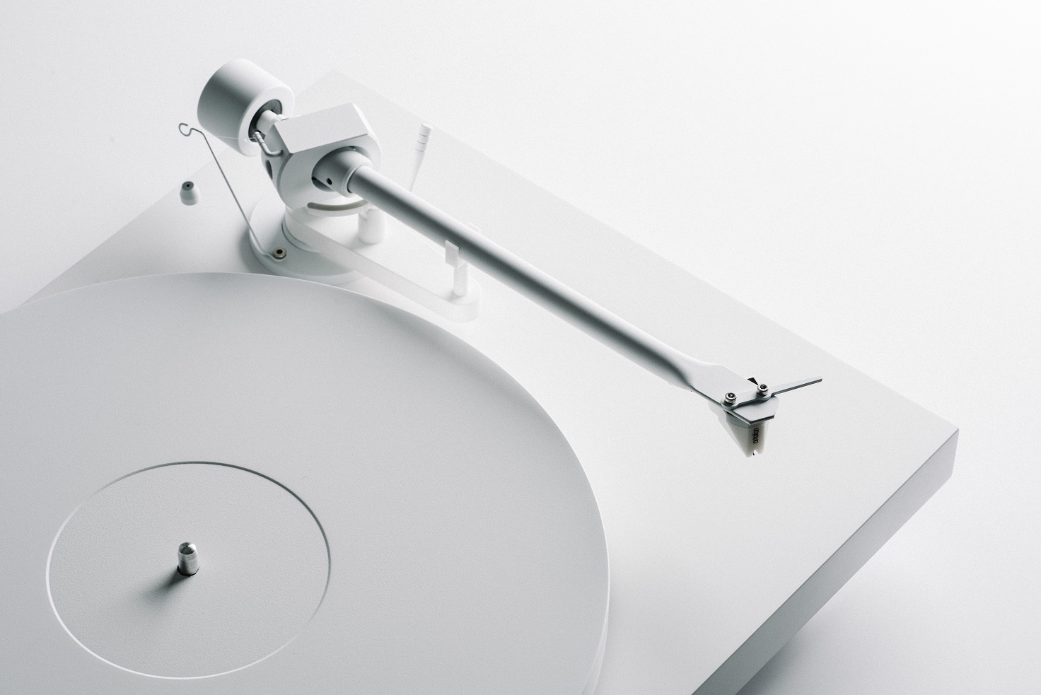 Pro-ject Debut PRO White Edition (2M White) по цене 114 792.40 ₽