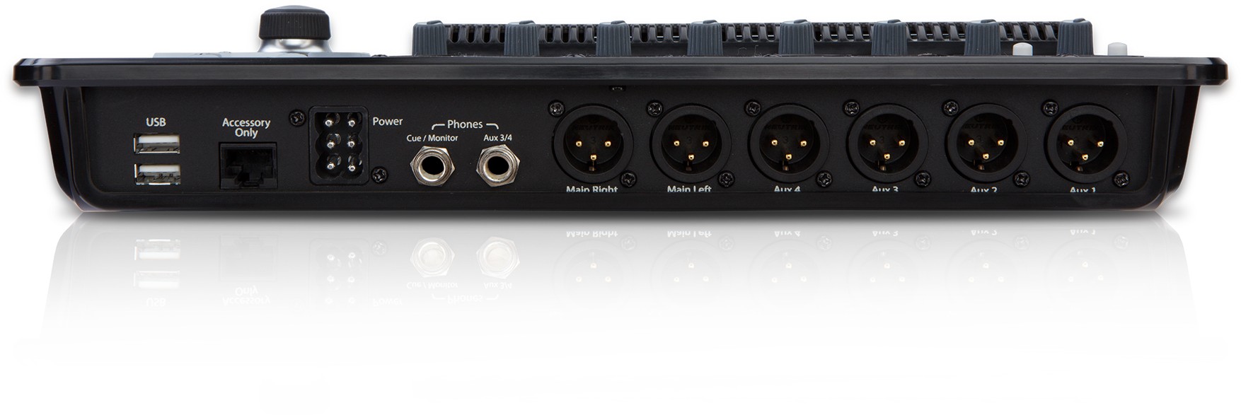 QSC Touchmix-8 по цене 113 500 ₽