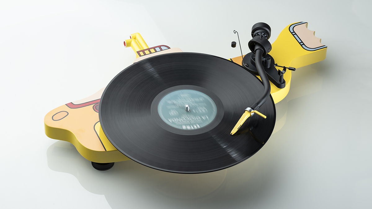 Pro-Ject The Beatles Yellow Submarine по цене 62 190 ₽