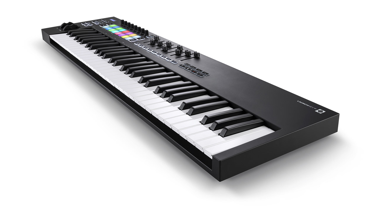 Novation Launchkey 61 MK3 по цене 41 400 ₽