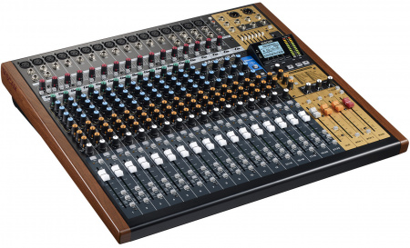 Tascam Model 24 по цене 187 117 ₽