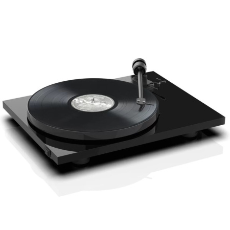 Pro-Ject Е1 BT High Gloss AT3600L UNI Black по цене 55 300.00 ₽