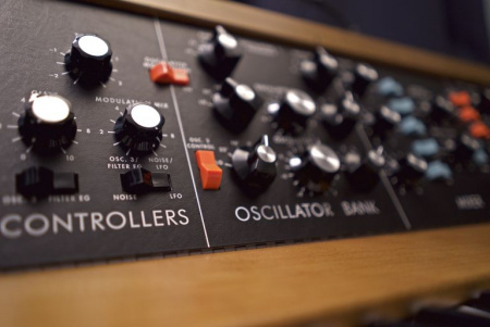 Moog Minimoog Model D по цене 852 800 ₽