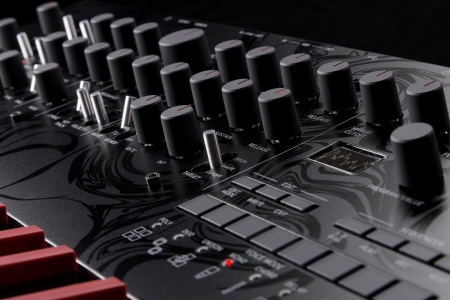 KORG Minilogue Bass по цене 94 100 ₽