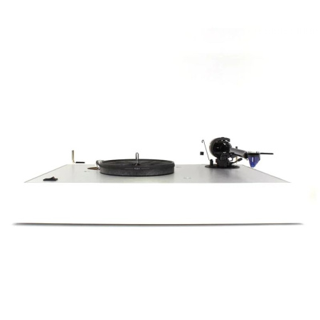 Pro-Ject The Classic 2M Blue Satin White по цене 149 711.97 ₽