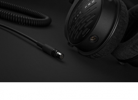 Beyerdynamic DT 1990 Pro по цене 56 350 ₽