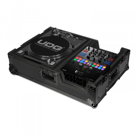 UDG Ultimate Flight Case Scratch Black Plus по цене 44 200 ₽