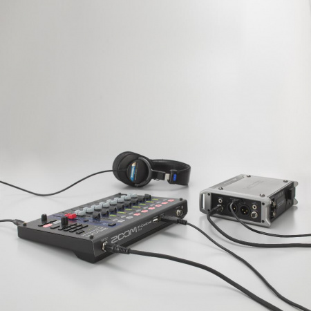 Zoom FRC-8 по цене 37 900 ₽