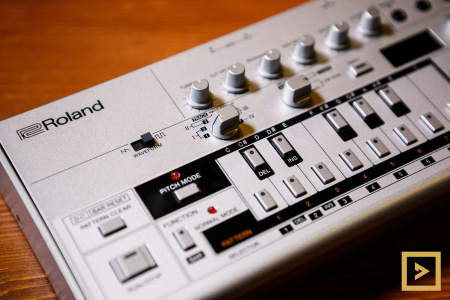 Roland TB-03 по цене 45 000 ₽