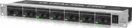 Behringer MX882 V2 по цене 11 750 ₽