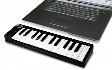 AKAI PRO LPK25 по цене 7 300 ₽