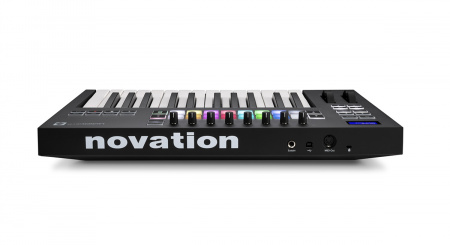 Novation Launchkey 25 MK3 по цене 22 660 ₽